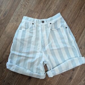 Vintage Shorts High Waisted Striped Blue and White Womens Size 4